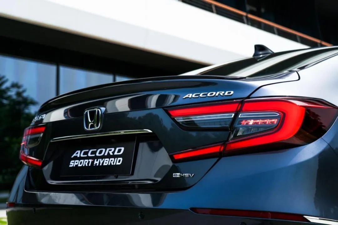 300万销量加冕为王，雅阁无愧B级车市场全维度价值教科书