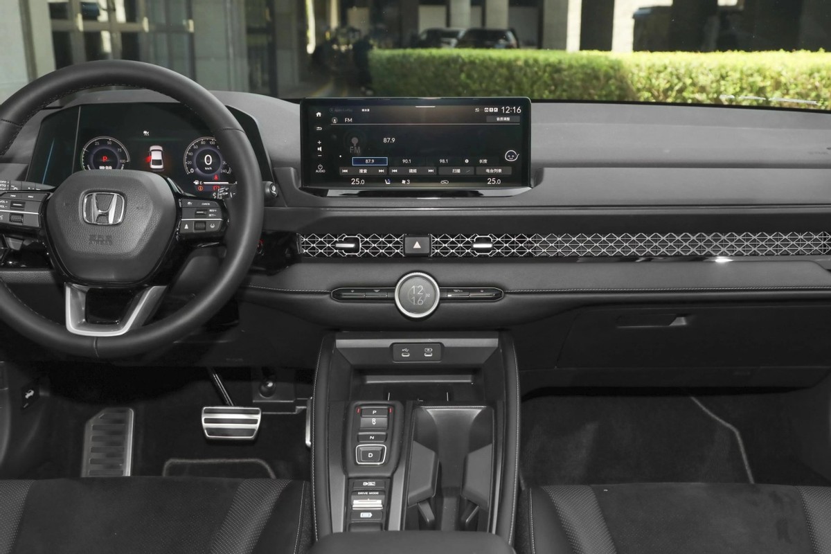 体验十代雅阁顶配,10代雅阁升级智导互联3.0