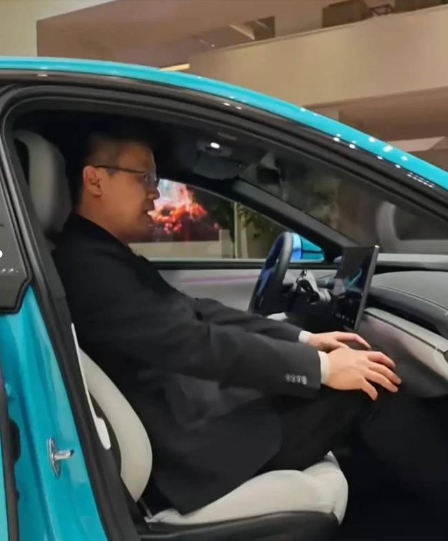 小米su7和保时捷taycan,小米su7对比特斯拉model3