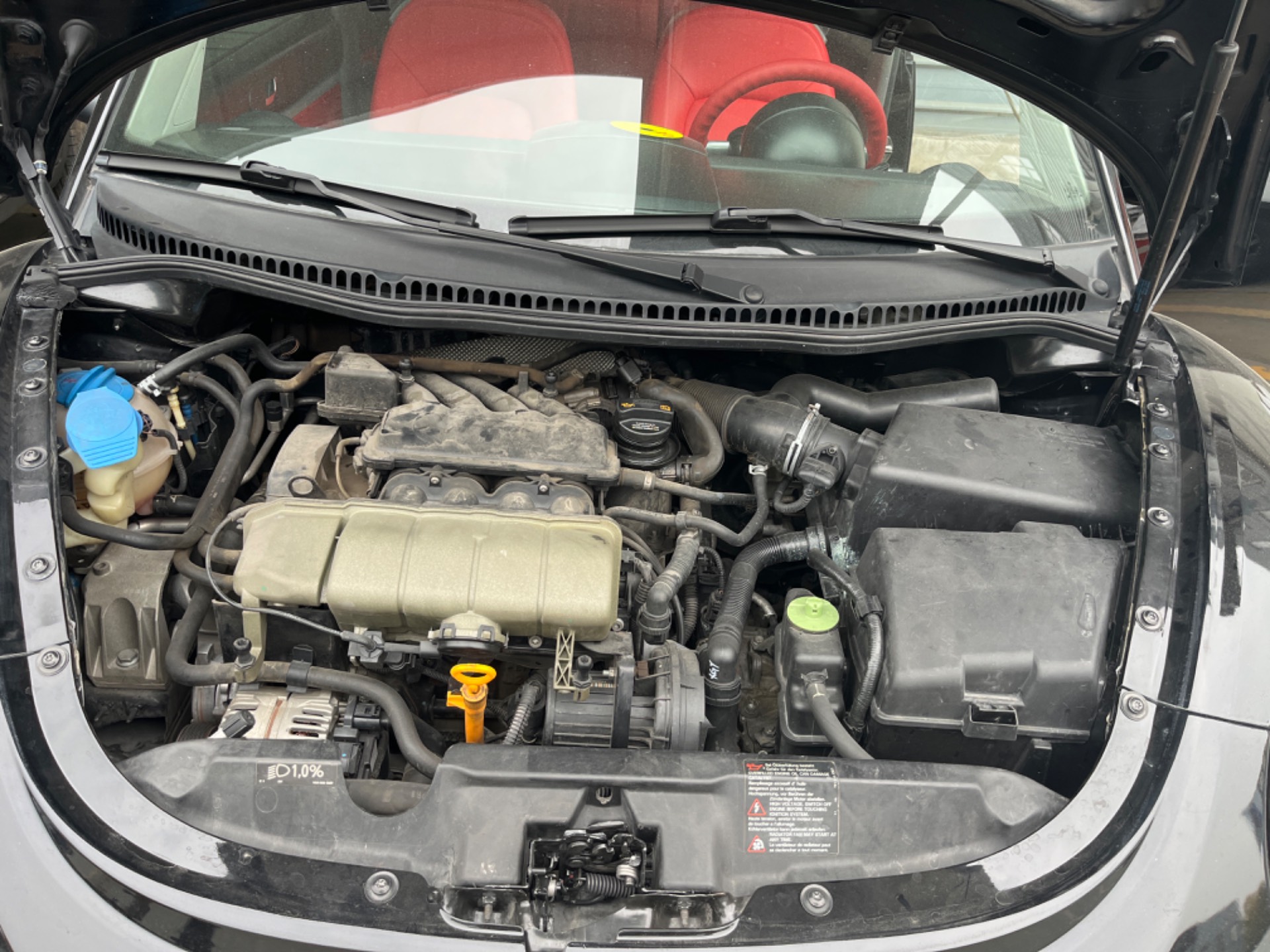 8年8万公里的大众甲壳虫车能买吗,14年大众甲壳虫多少钱