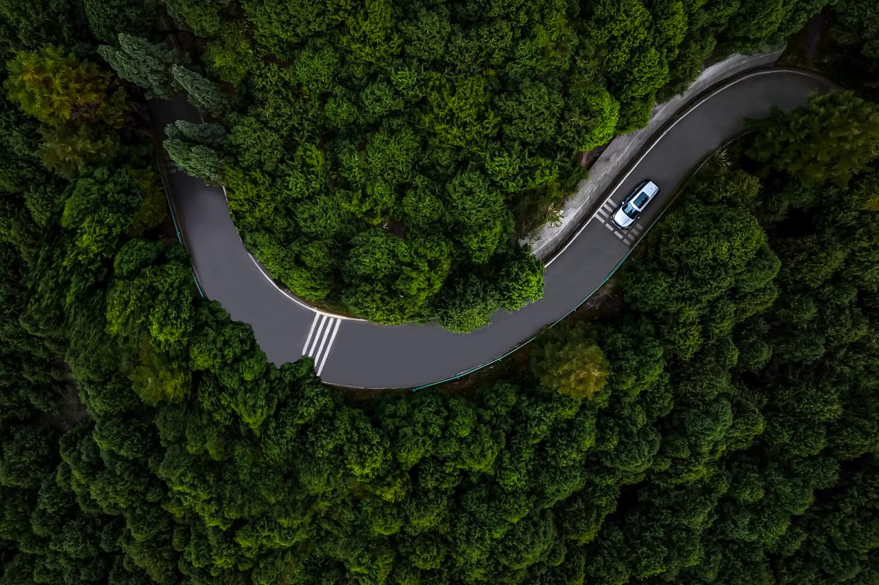 20万的车音响好隔音好,20万左右的车音响是哈曼卡顿