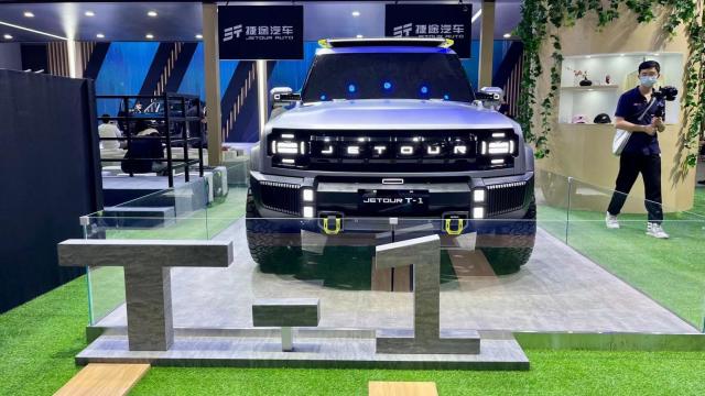 捷途t-1车身强度高吗,捷途t-1比坦克300大吗