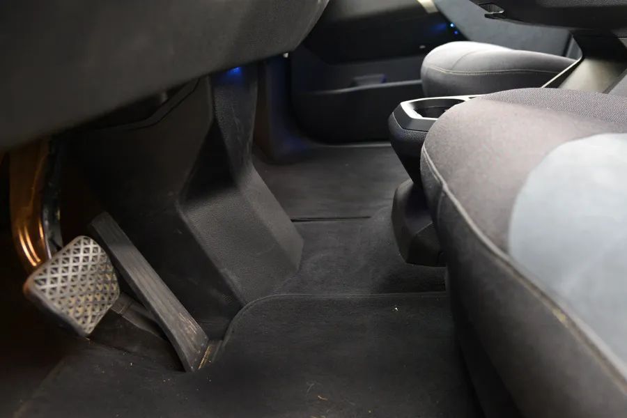 宝马ix系列空间对比,宝马ix首次亮相