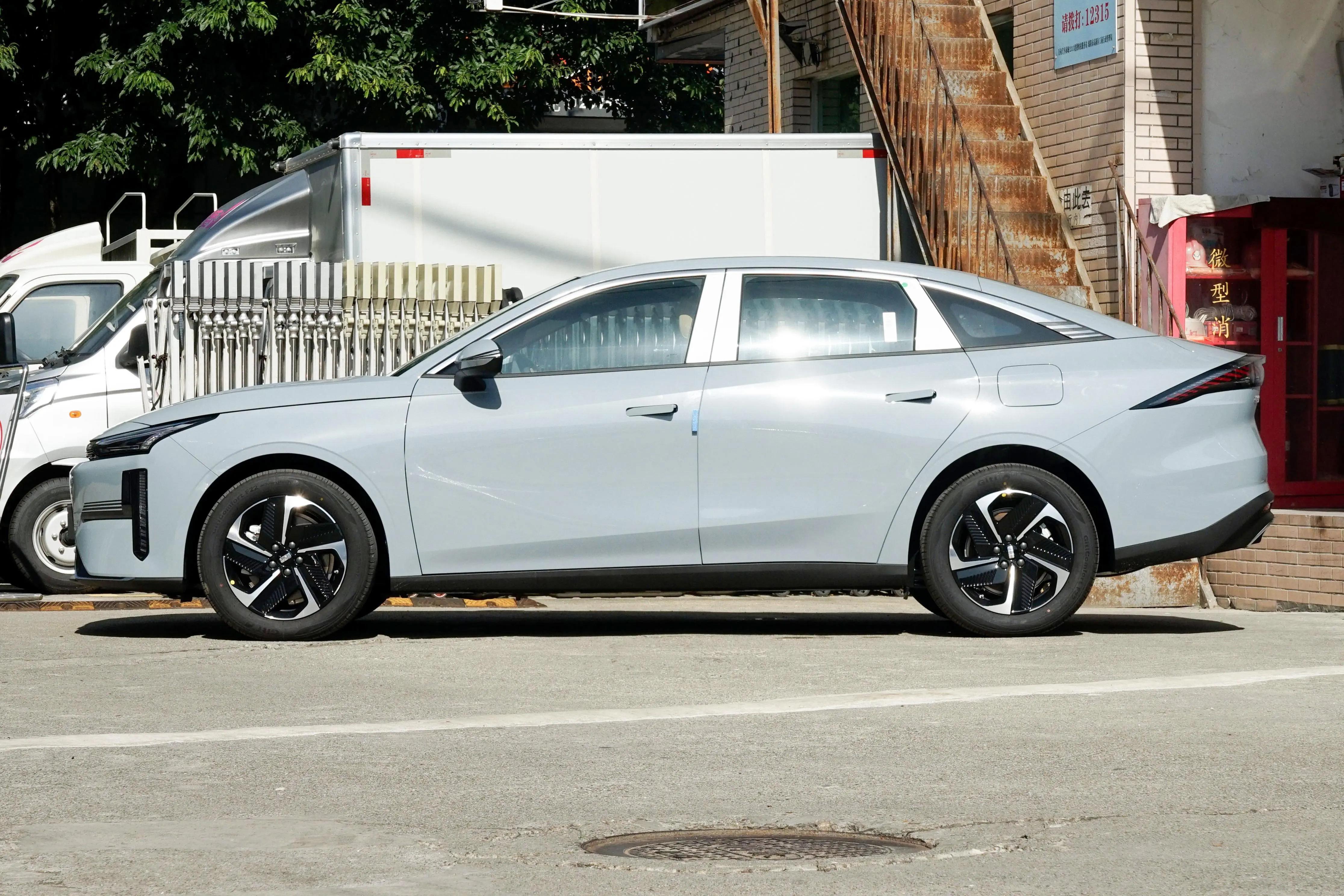 银河l6哪个配置值得买,银河l6旗舰