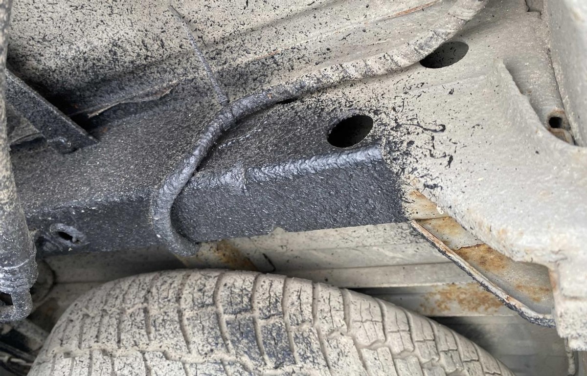 20年的车3万左右二手车,25万能买哪年的奔驰威霆