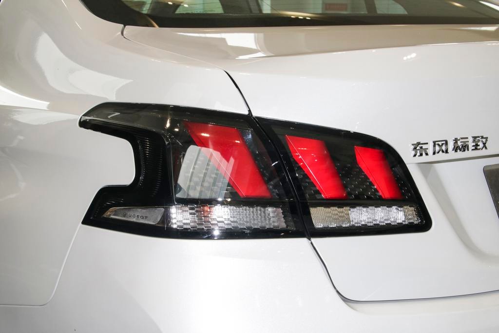 标致4081.2t是三缸的吗,标致408230thp质臻版