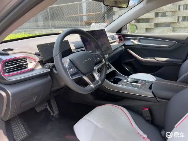 比亚迪05型驱逐舰120版本纯电续航,比亚迪秦plusdm-i与驱逐舰05对比