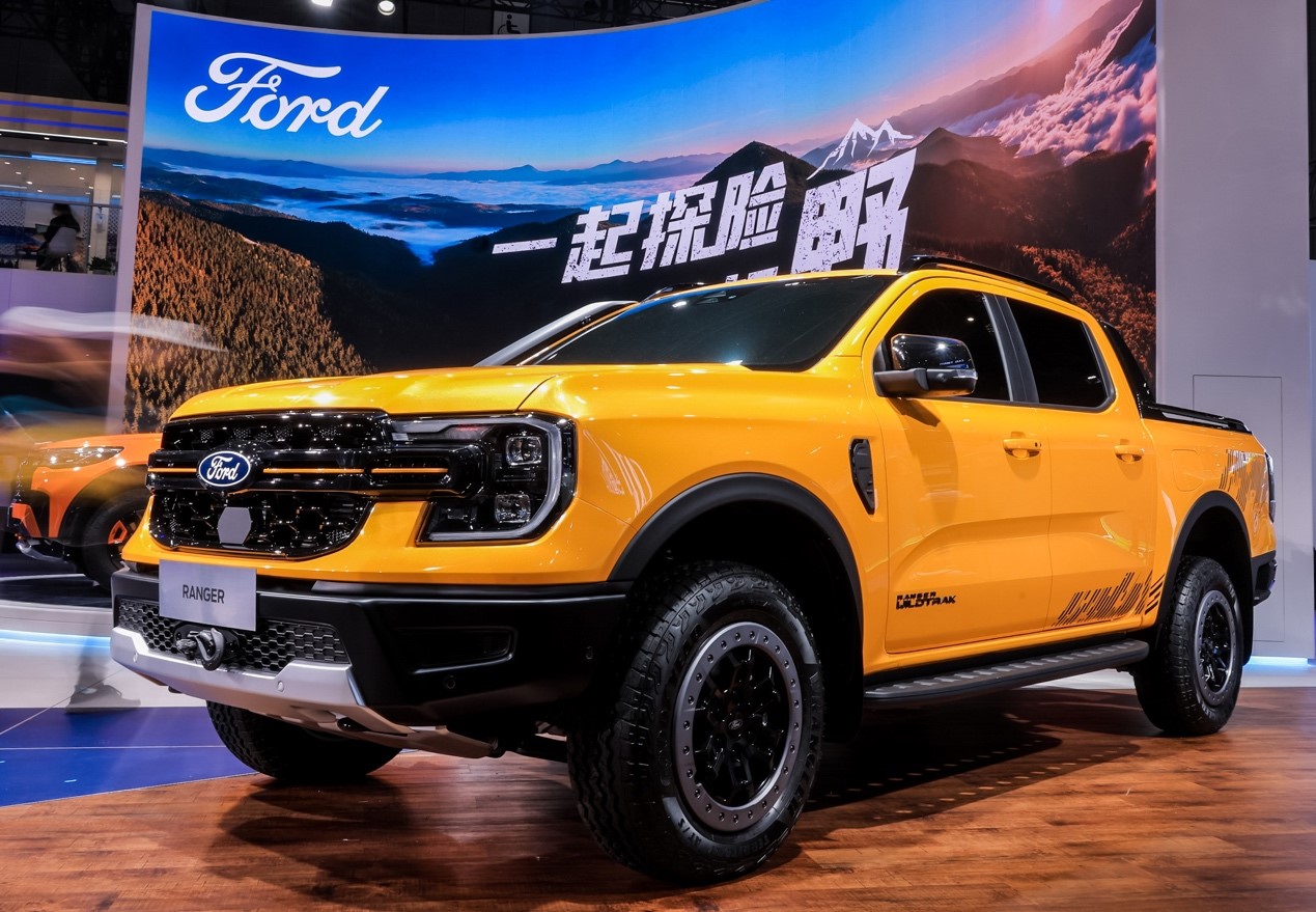 福特皮卡ranger前杠改装案例,福特皮卡ranger改装卷帘盖