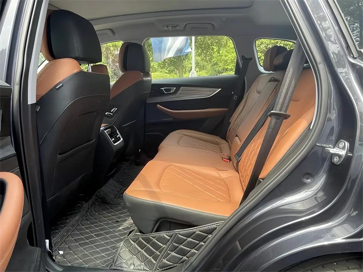 奇瑞瑞虎8plusphev插电混动售价,奇瑞瑞虎8plus2.0t四驱落地价