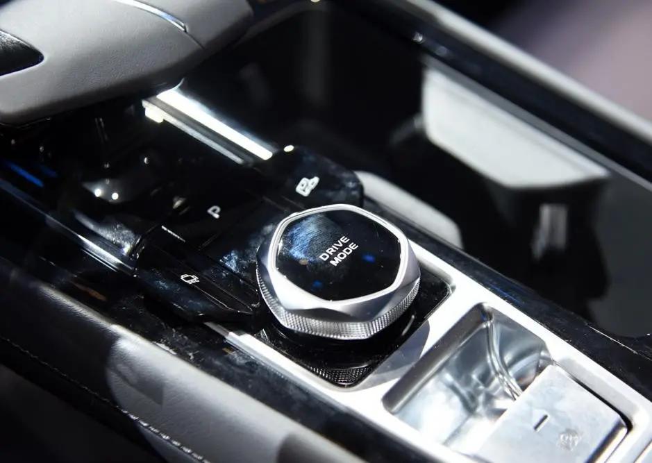 长安逸动plus和长安锐程cc,10万左右长安锐程plus有性价比吗