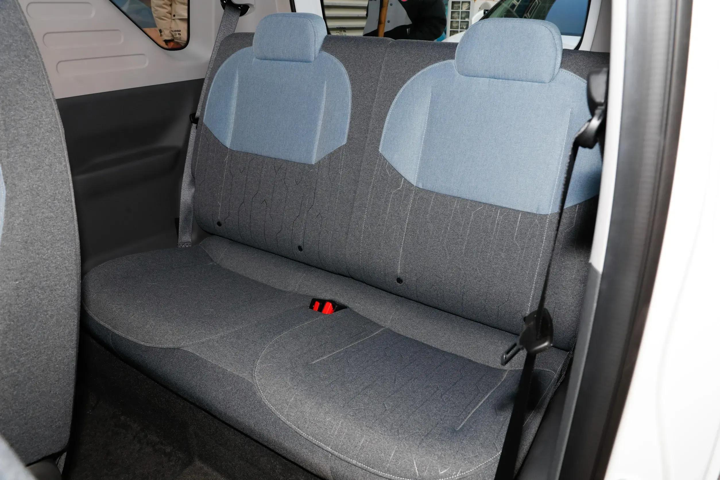 吉利熊猫mini可以在家充电吗,长安奔奔mini与吉利熊猫哪个好