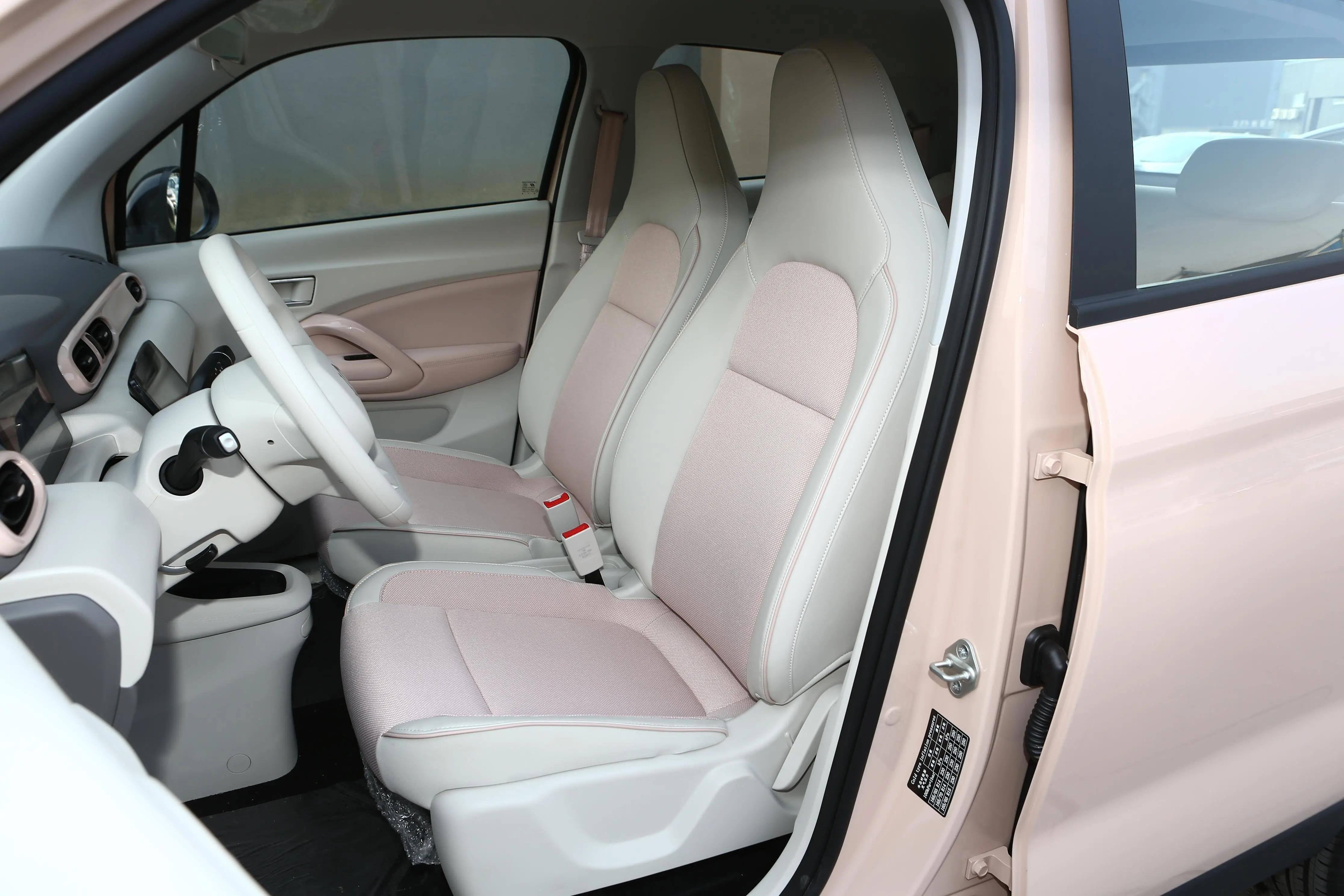 适合女性开的安全性能好的车,女孩子应该买一辆好车吗