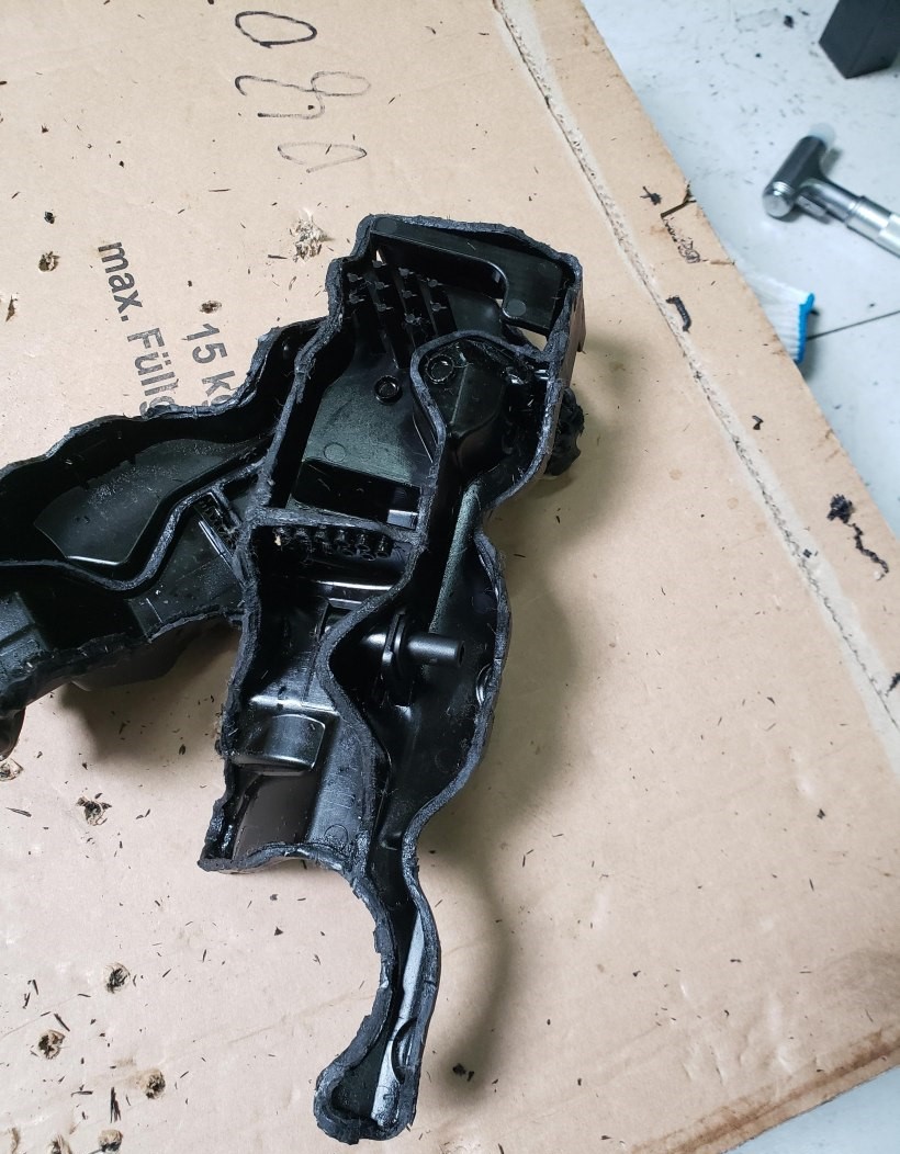 宝马b48tu烧机油,宝马x3b48b20d发动机烧机油不