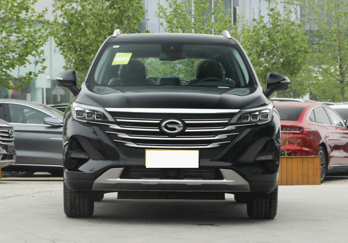 广汽传祺gs5空间测试,新款广汽传祺gs5值不值得买