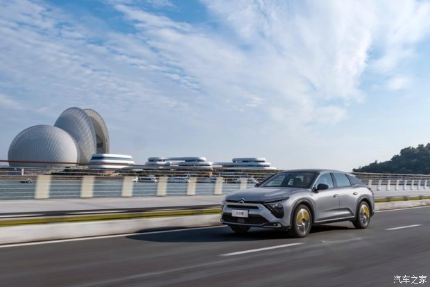 为啥说凡尔赛好,能与凡尔赛匹敌的国产车型