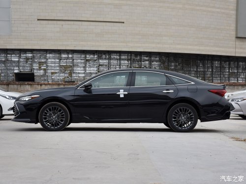 亚洲龙看电影,亚洲龙深度看车