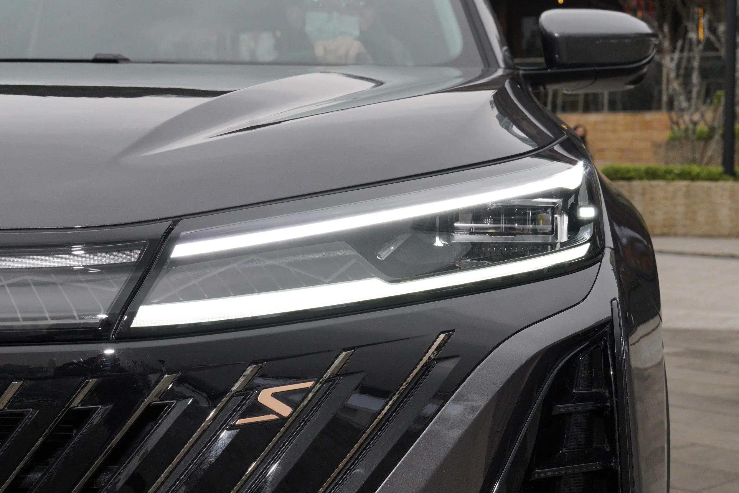 长安cs75plus二代2.0真实油耗,长安cs55plus和cs75plus