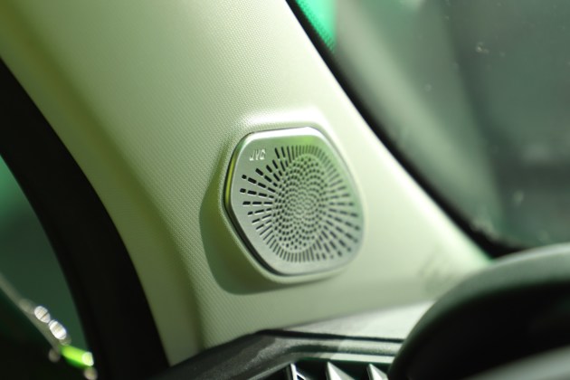 化身移动音乐厅JVC音响加持实拍哈弗酷狗