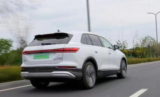 新款4轮电动车测试,上汽奥迪45万级新能源车型