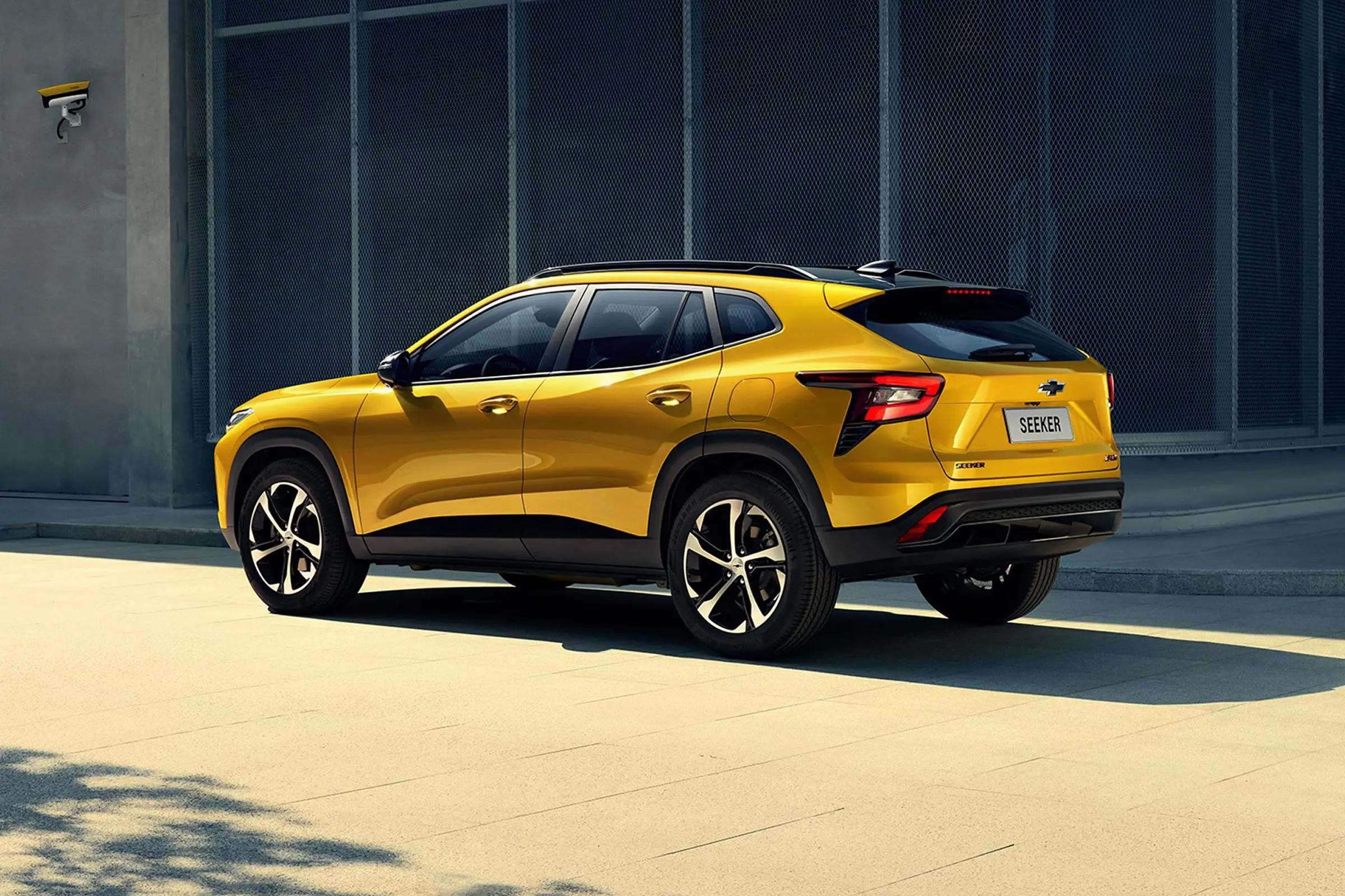 雪佛兰新星迈罗尺寸,雪佛兰科迈罗选哪个版本