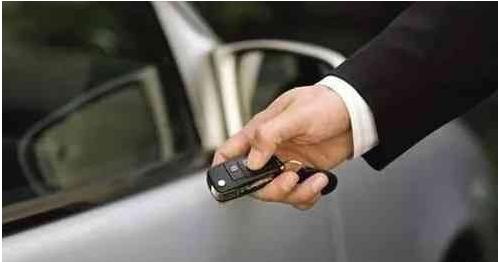 小车遥控钥匙一般用多久会没电,汽车遥控钥匙没电前有啥征兆