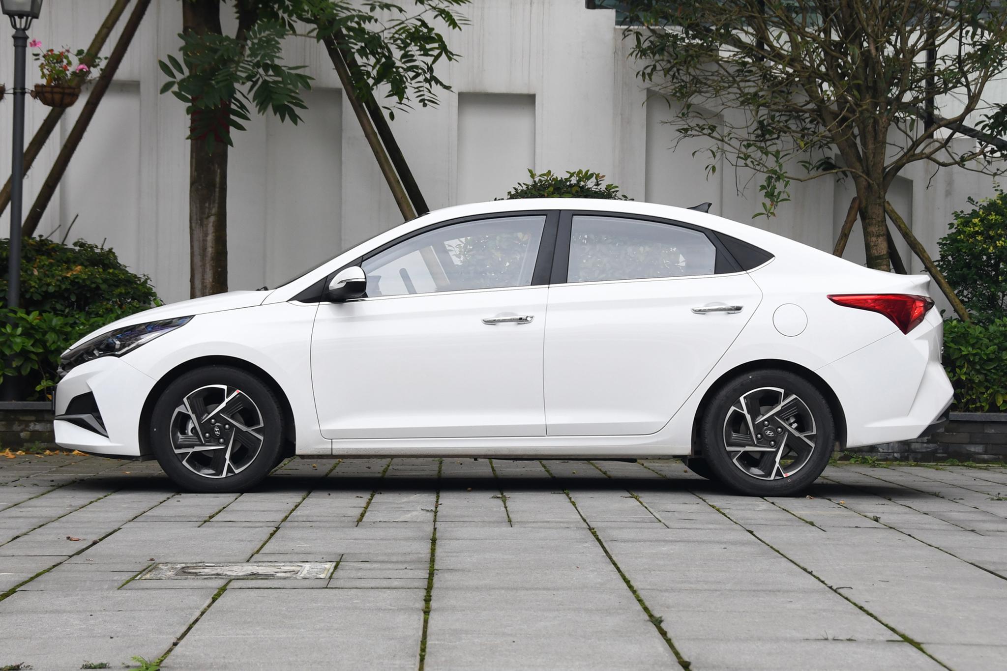 现代悦纳自动挡真实油耗,现代悦纳2020试驾油耗