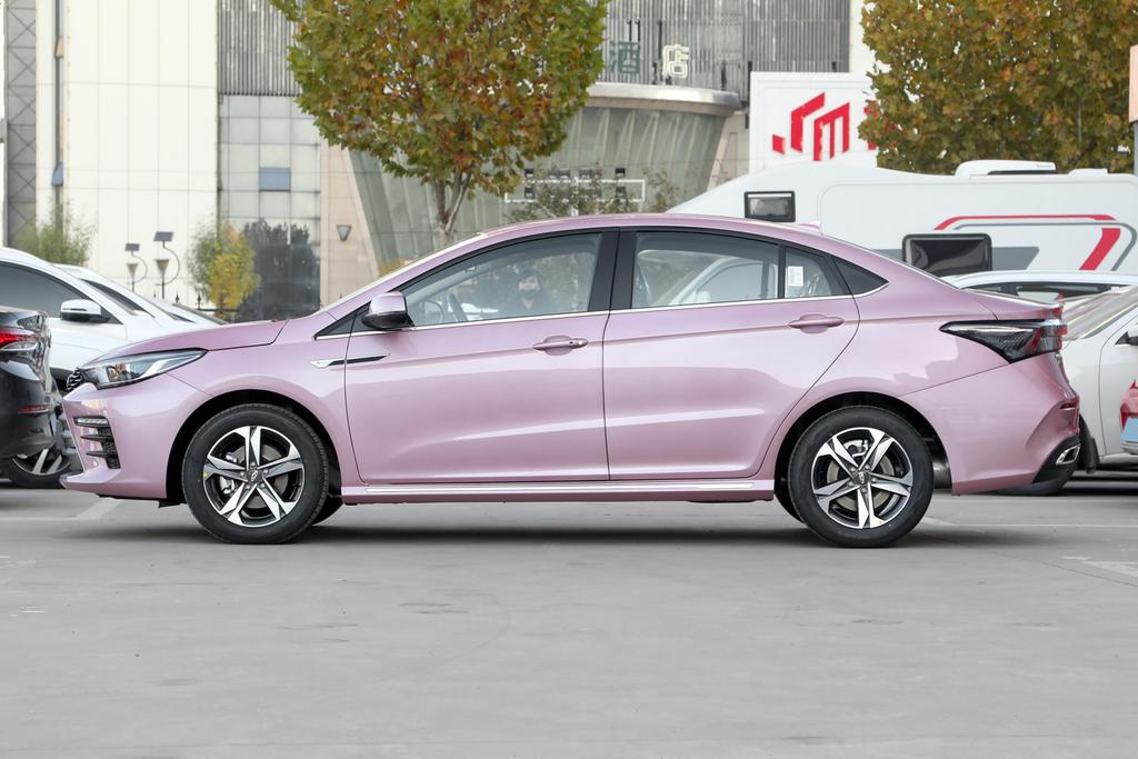 艾瑞泽5plus实用配置,艾瑞泽5plus使用感受