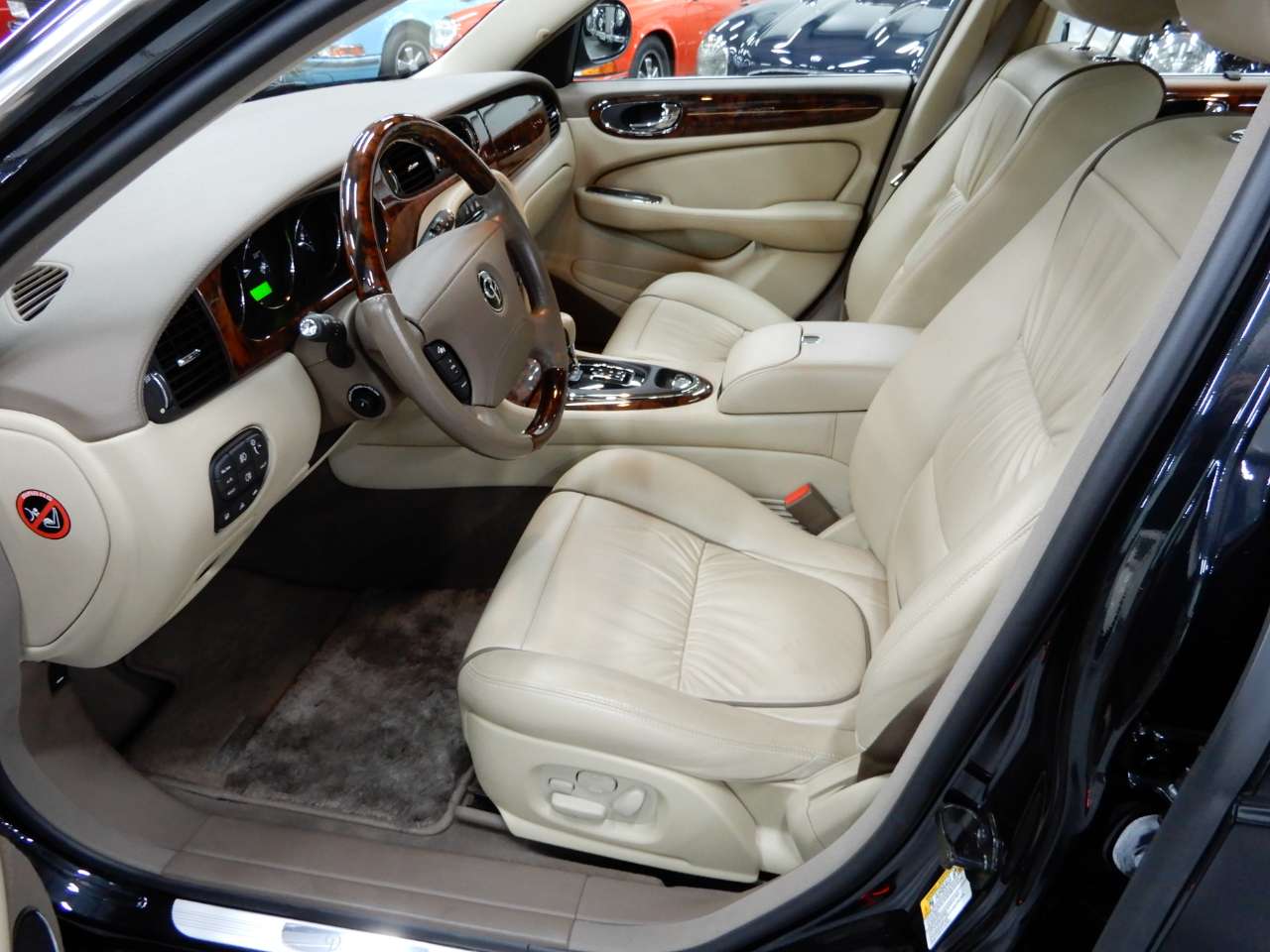 捷豹superv8,捷豹戴姆勒老车