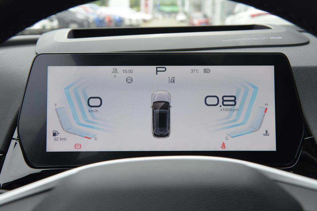 超跑同款技术，一公里6毛，体验北汽魔方。