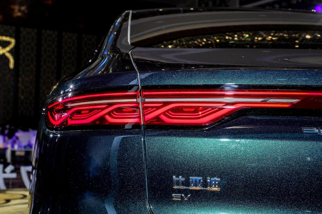 汉ev如何开车内通风,汉ev高配低配驾驶感受