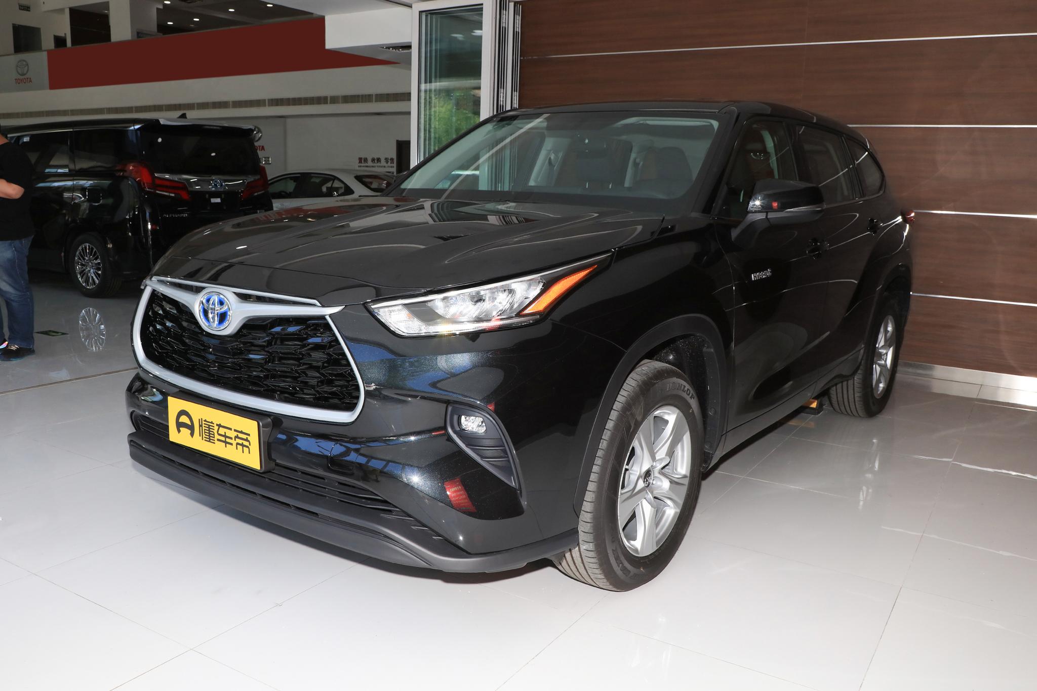 买汉兰达是买2.0t还是买3.5自吸好,汉兰达2.0t相当于自吸多大排量