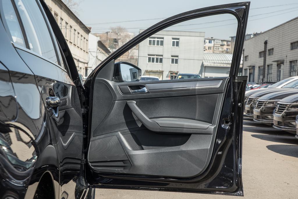 21款桑塔纳车咋样,大众桑塔纳19款和21款区别