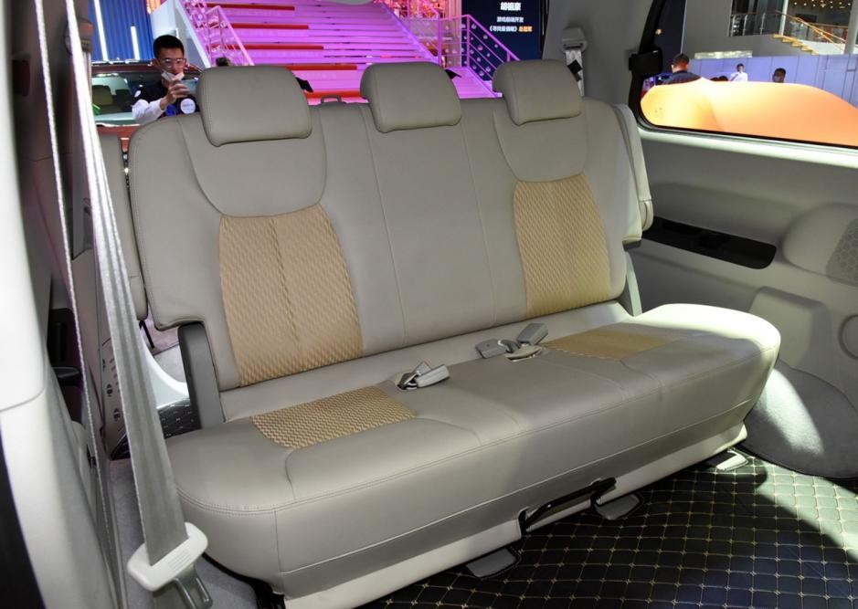 瑞风m4七座商务车怎么样,10万有着商务气息的一款mpv瑞风m4