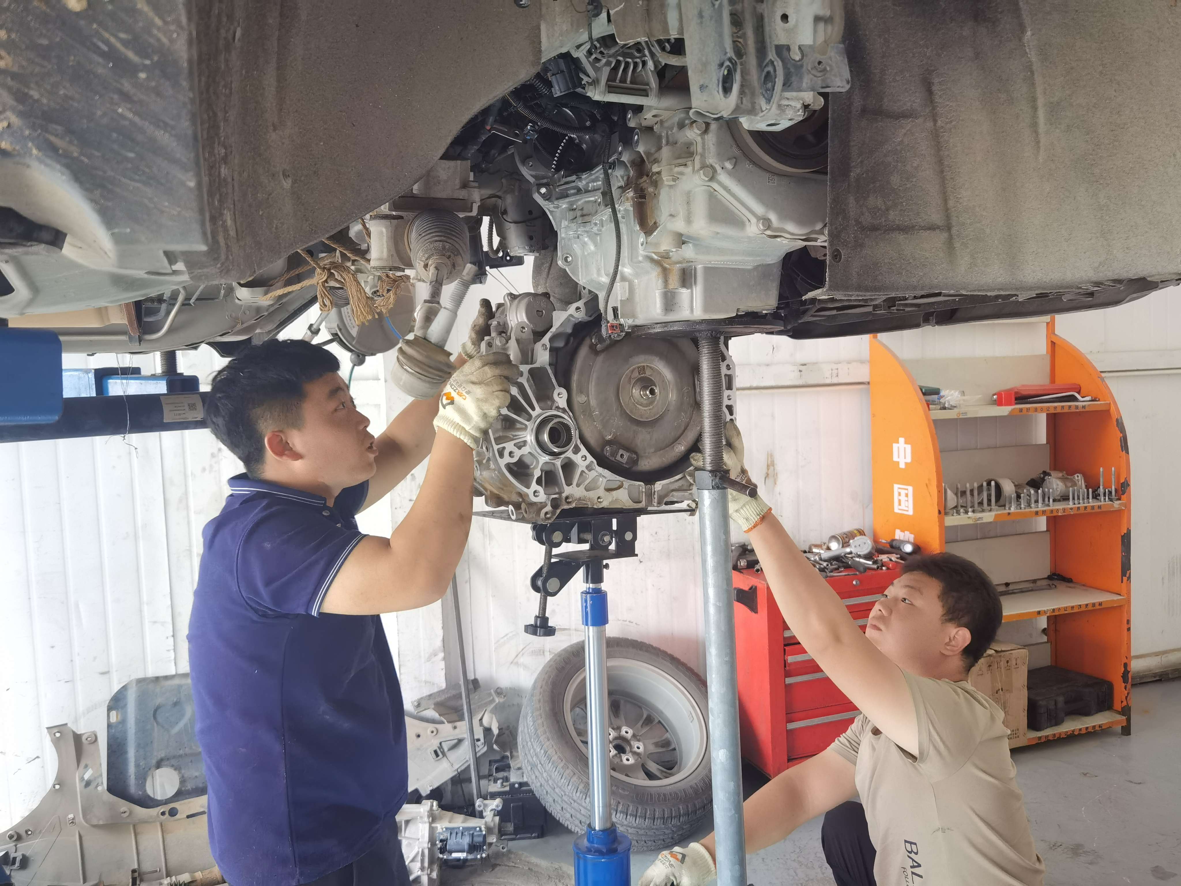 探界者变速箱保修几年,探界者6at变速箱质保多长时间