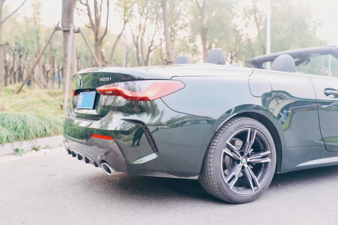 宝马新4系敞篷车主感受,朋友买了台宝马