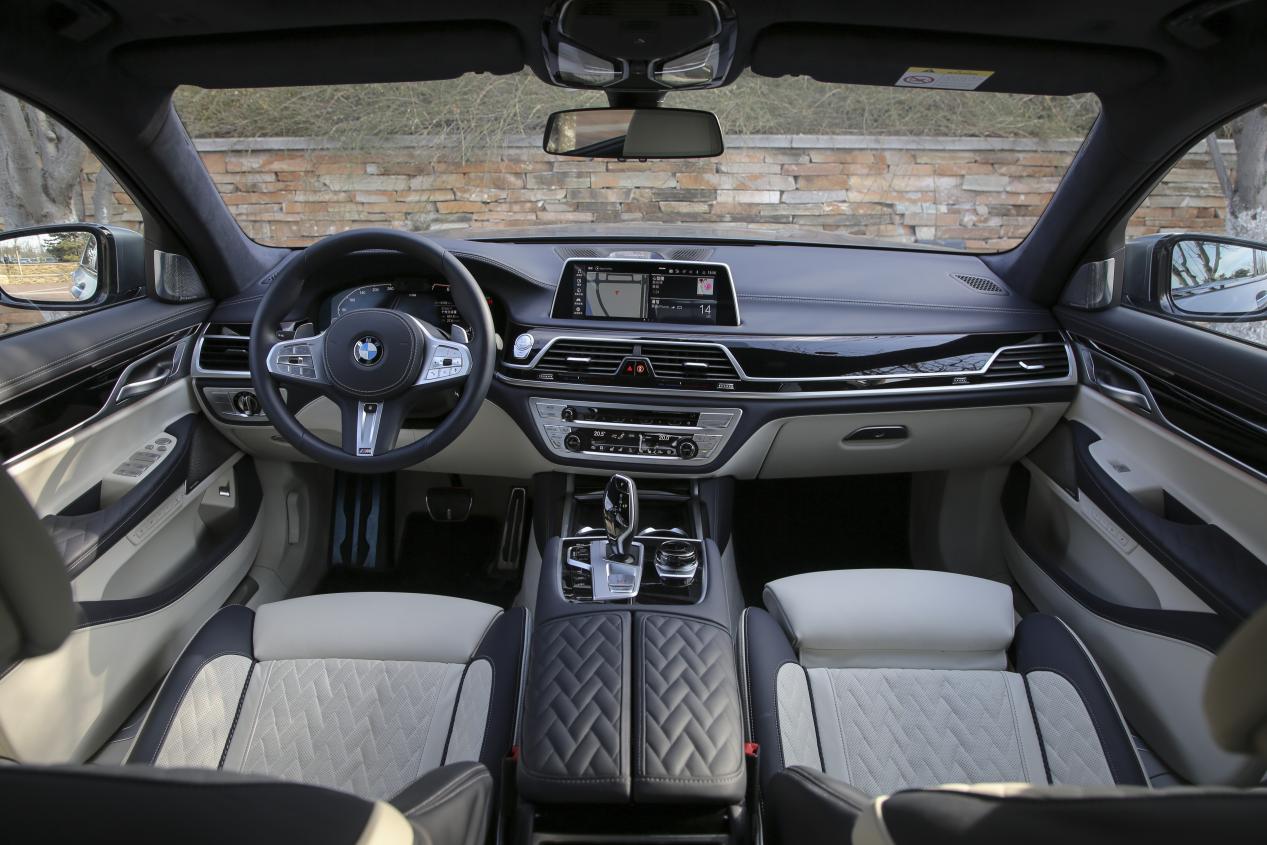 有没有必要买六缸车,有没有必要买六座或七座车