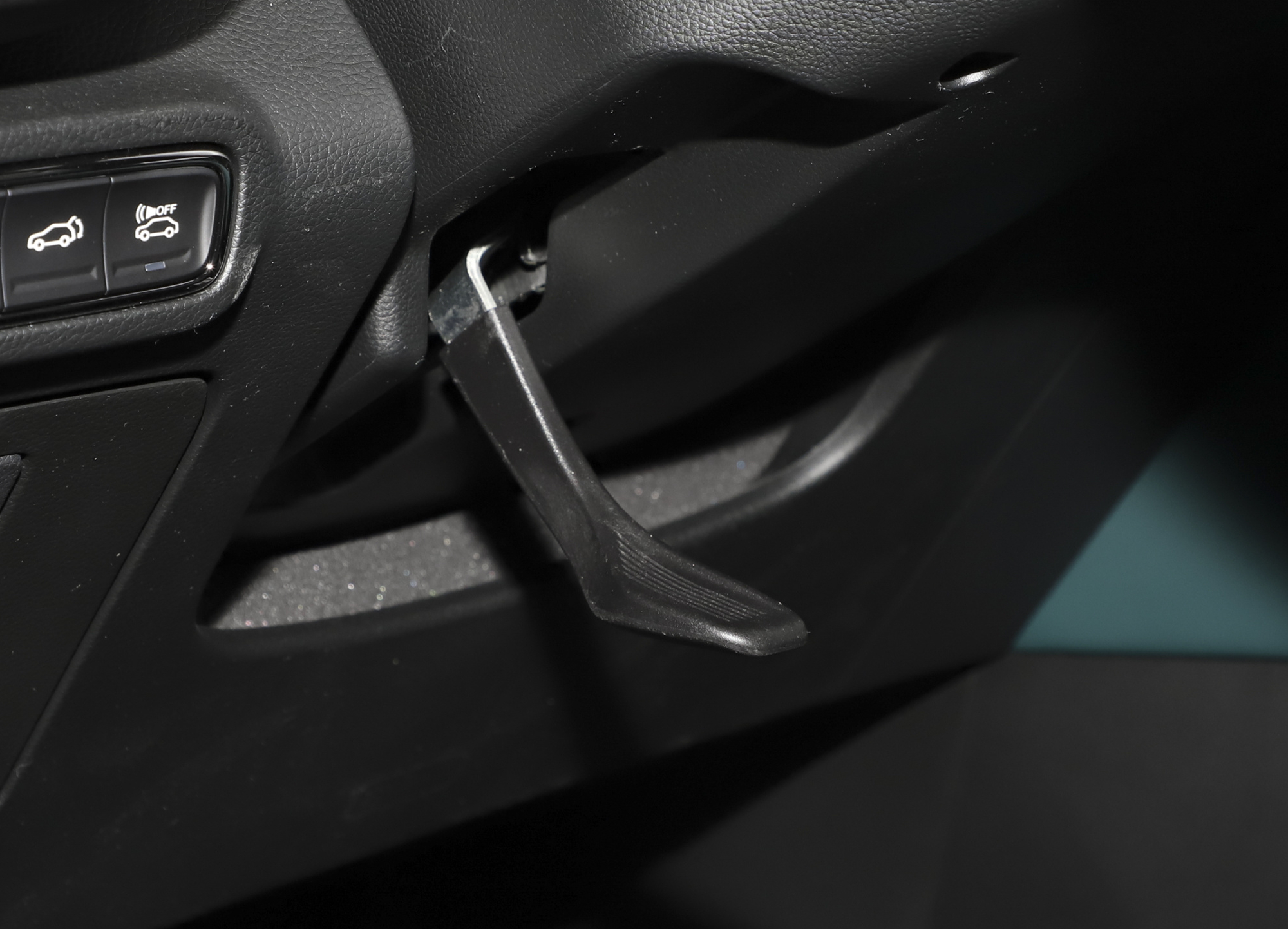 第二代传祺gs8四驱混动版功能介绍,传祺全新第二代gs8混动版车型已到