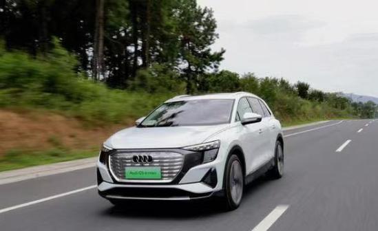 新款4轮电动车测试,上汽奥迪45万级新能源车型