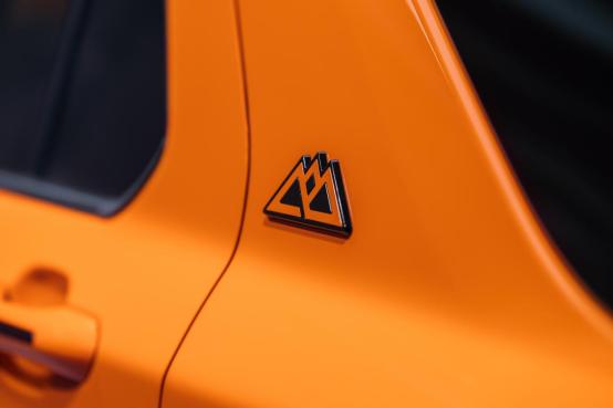 福特探险者昆仑巅峰版六座,全新福特探险者昆仑巅峰版