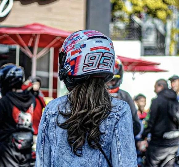 摩托头盔半头盔好还是全头盔好,新手入门摩托头盔如何选购