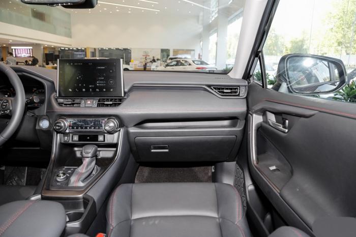 丰田威兰达高性能版现在优惠多少,丰田威兰达高性能版油耗测试