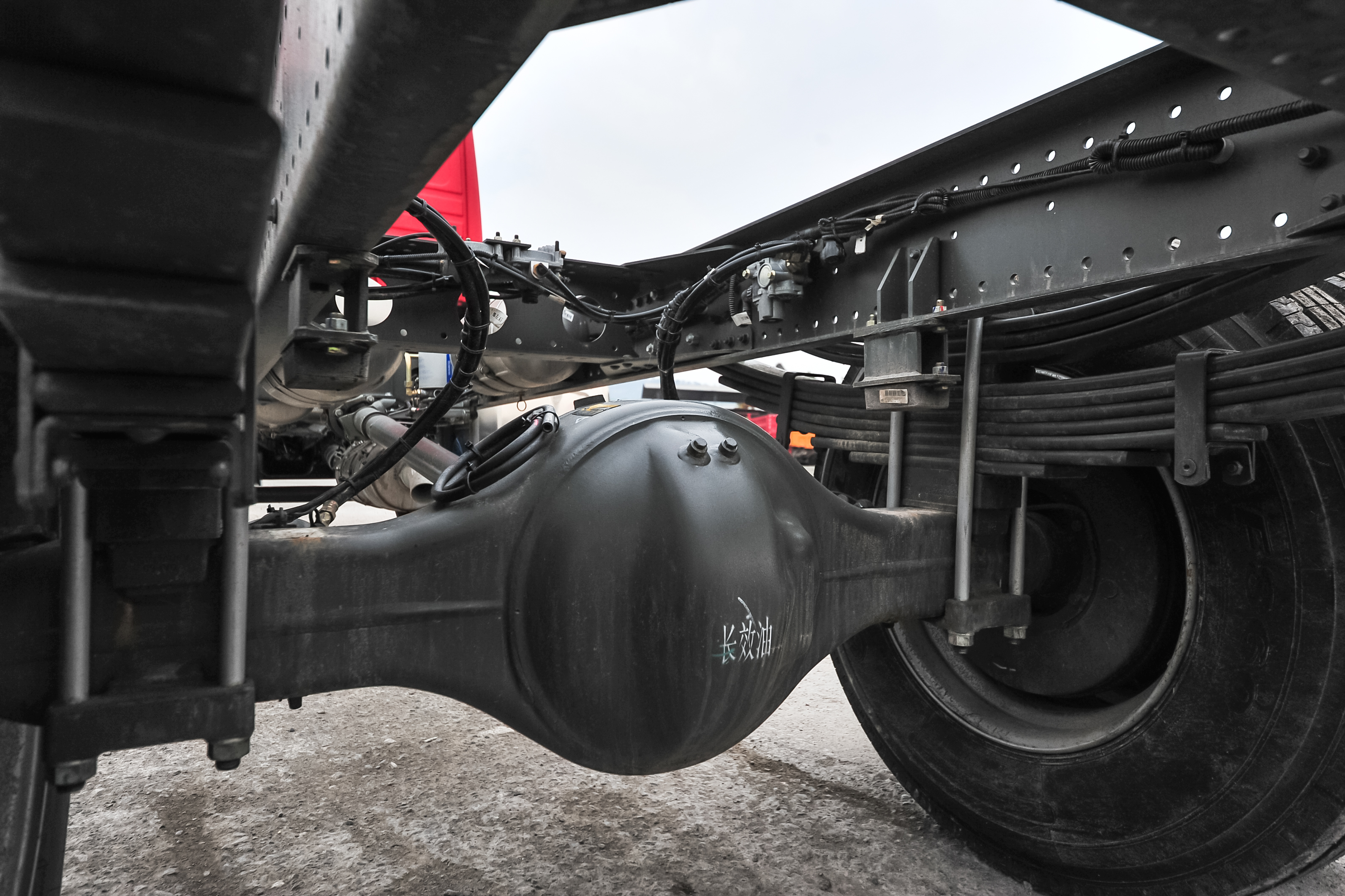 豪沃6.8米4缸220马力车型试驾视频,豪沃156马力多大