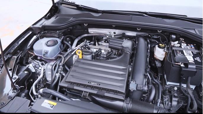 新款高尔夫和新款飞度,1.5手动飞度和1.4t手动高尔夫