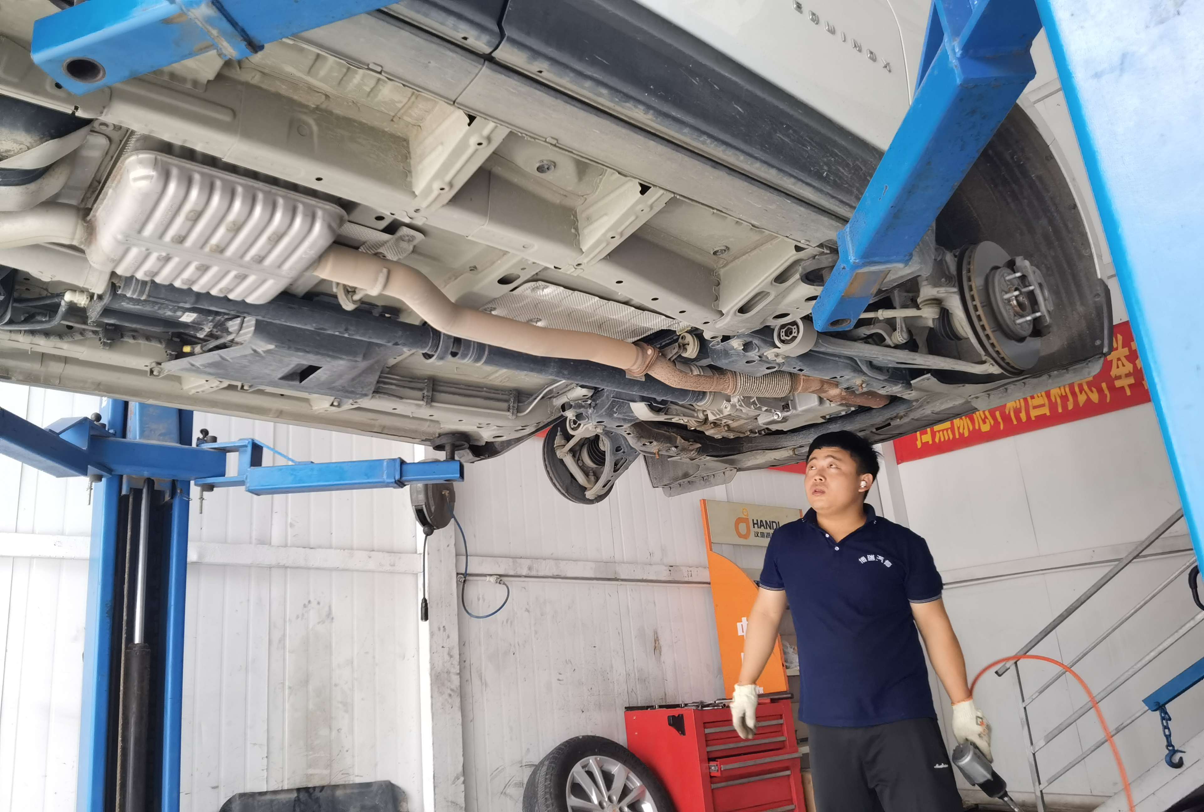 探界者变速箱保修几年,探界者6at变速箱质保多长时间