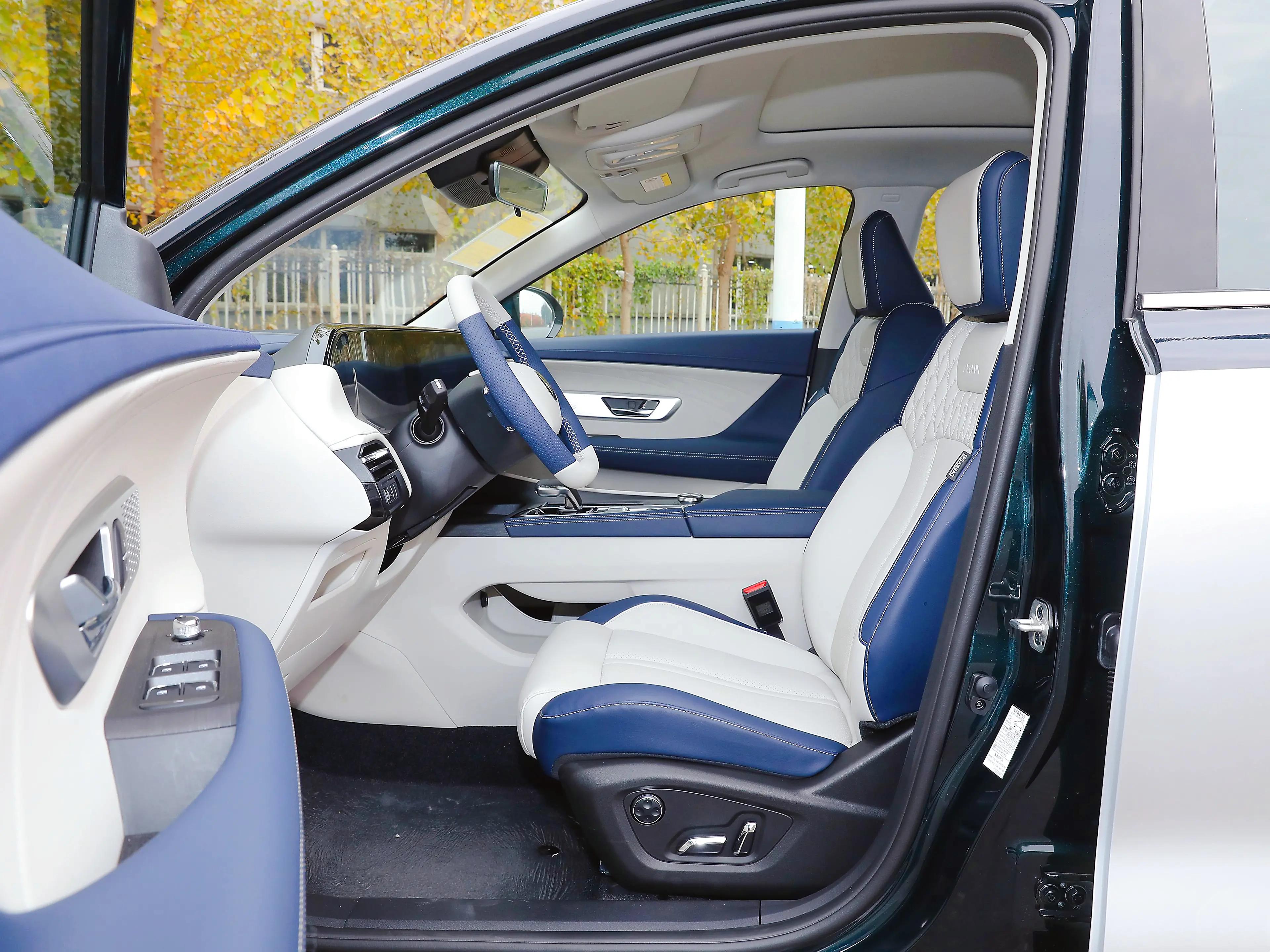 有小孩后买suv还是轿车,有孩子后适合轿车还是suv