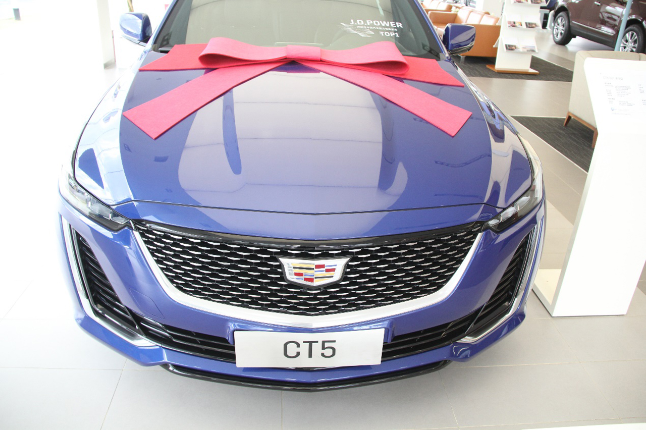 23款凯迪拉克xt5落地价探店,西安凯迪拉克4s店xt5报价图片