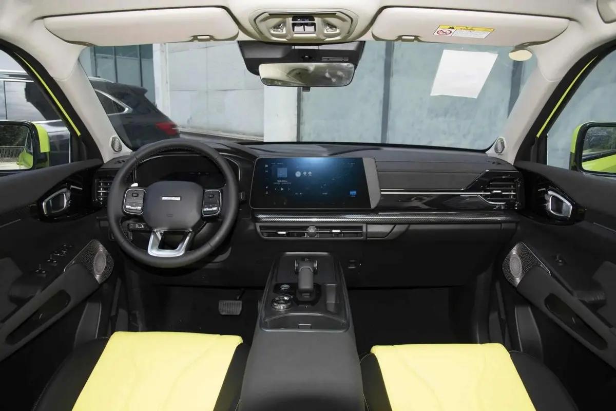 顶配接近15万，搭载四驱系统+越野模式，哈弗酷狗值得入手吗？