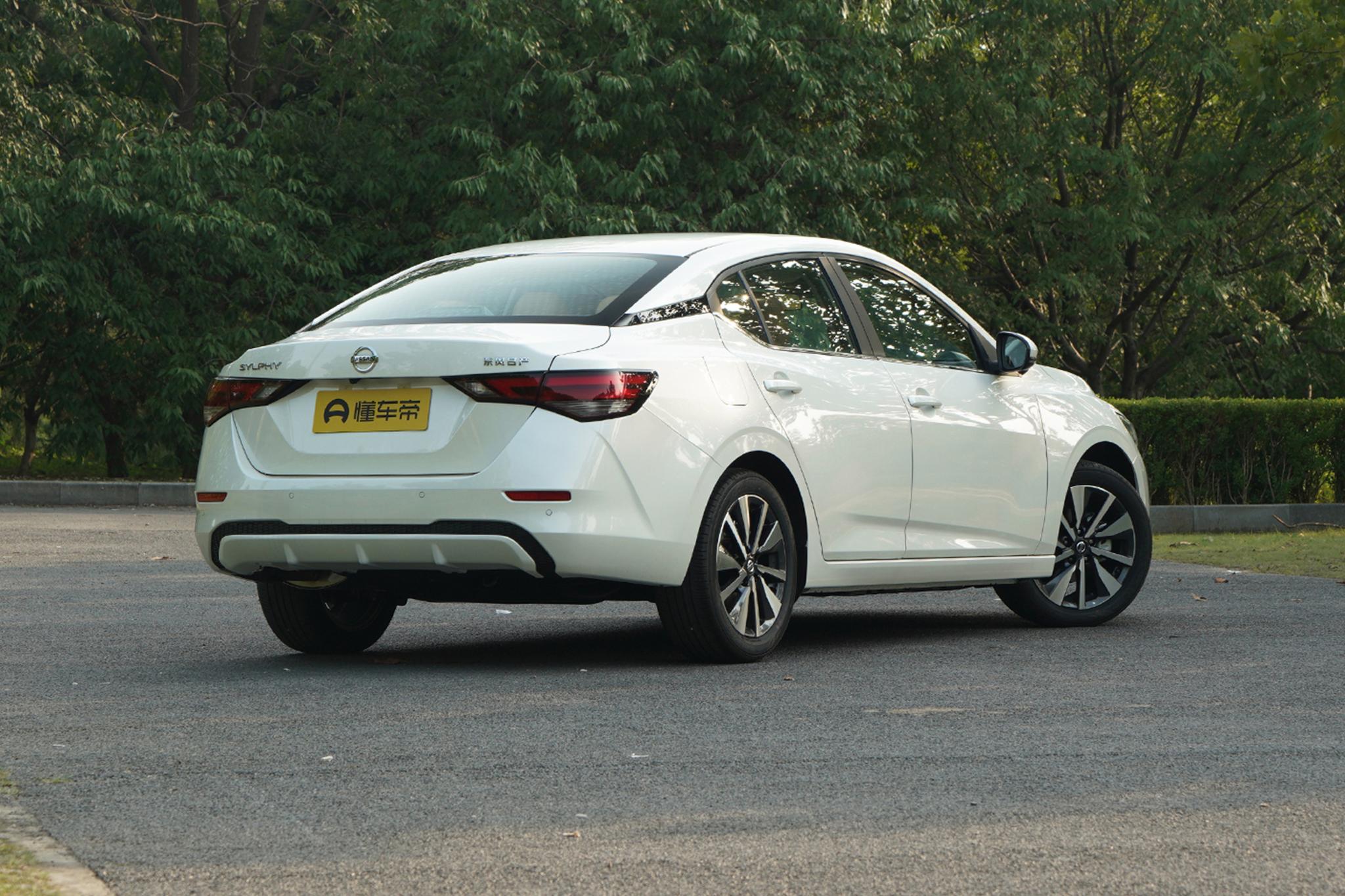 轩逸空调出风口设计,2022款经典轩逸舒适版出风口面板