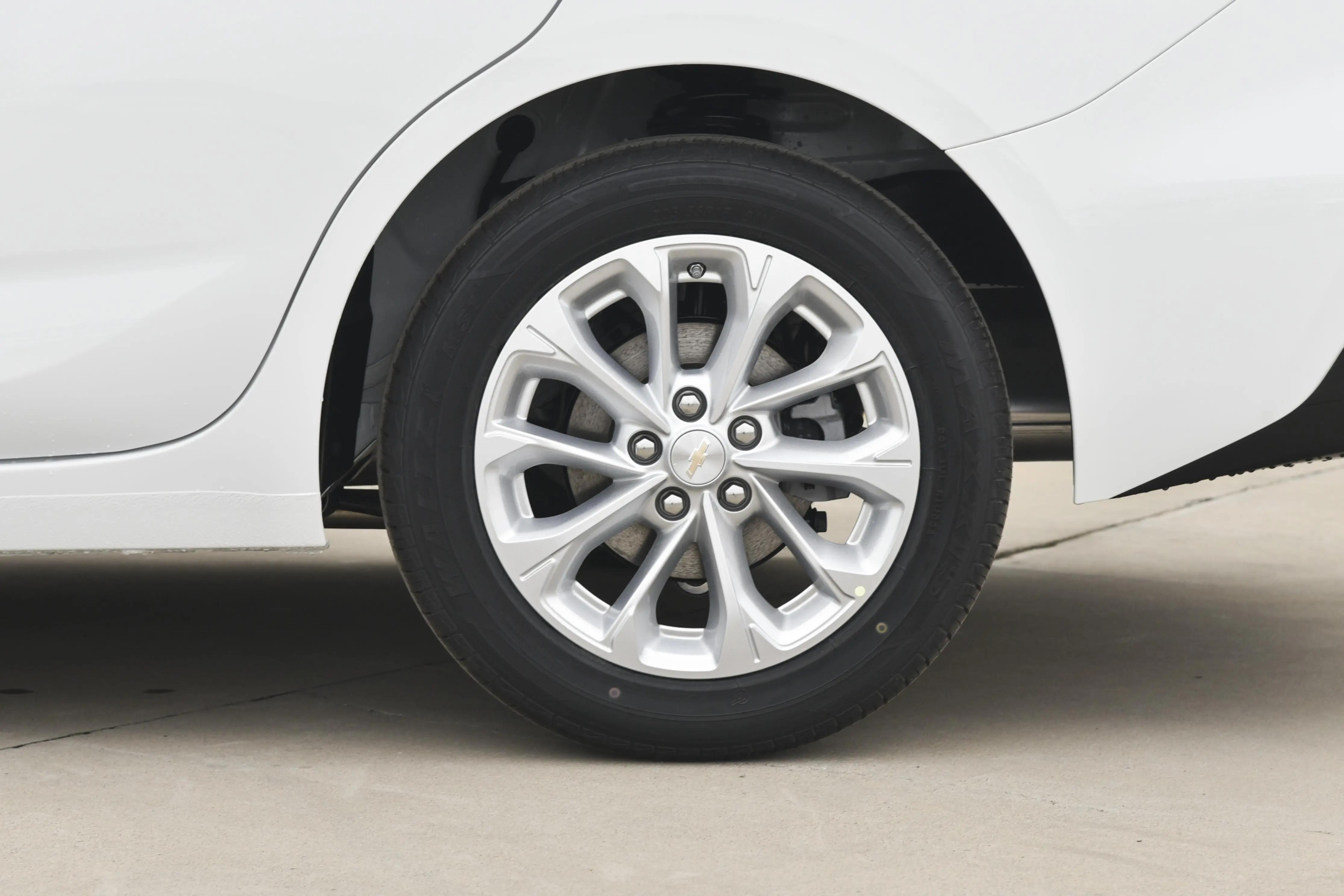 科鲁泽高颜值高配置国六标准,最新款科鲁泽驾驶感受