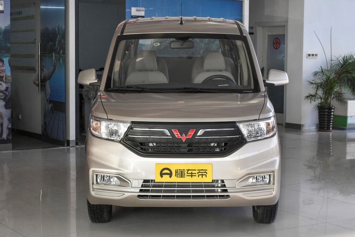 五菱宏光V1.2排量油耗是多少,五菱宏光v1.5l实际油耗是多少